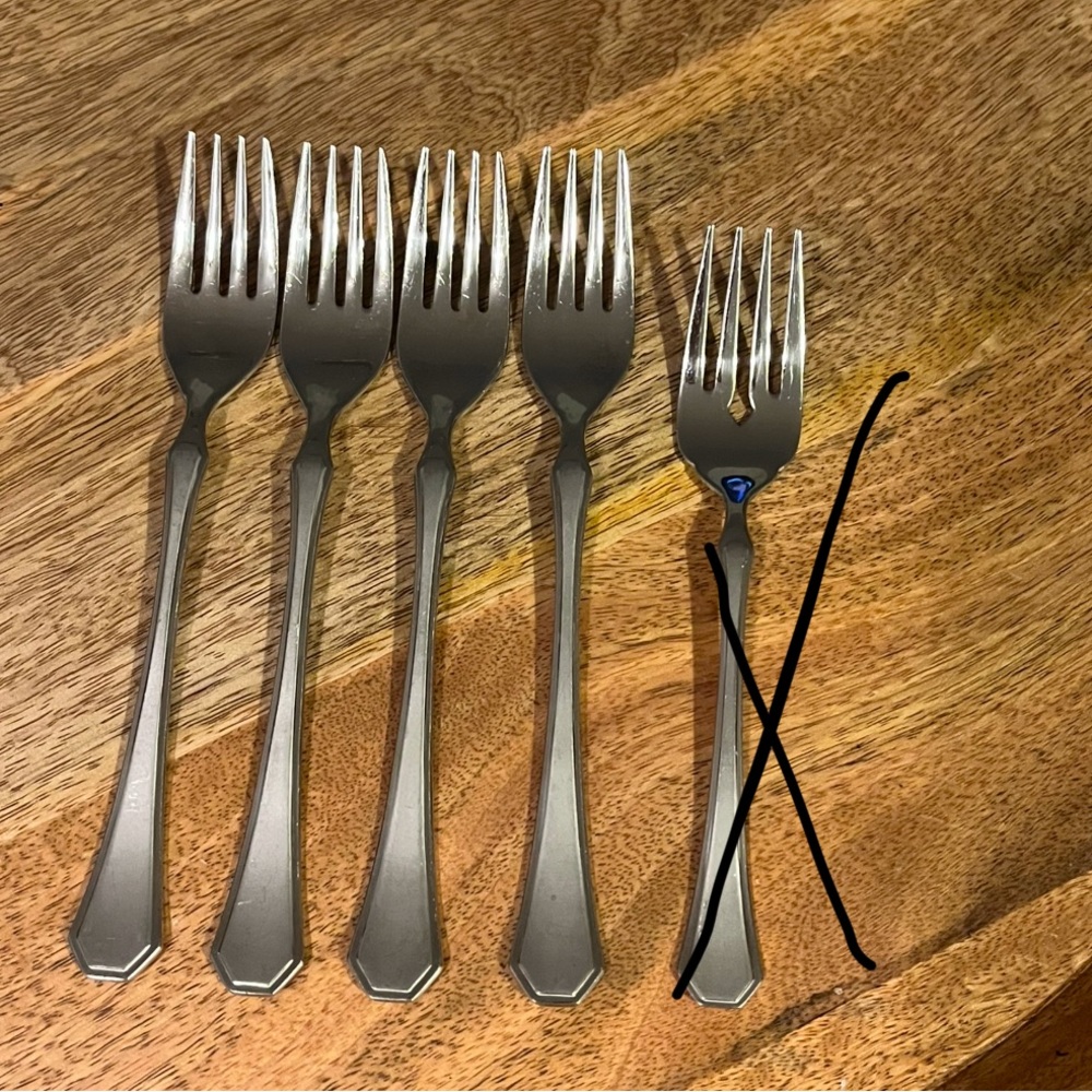 Montrose (Stainless) by Celebrity (4) dinner forks